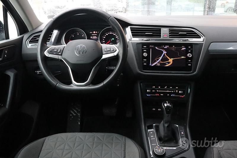 Gebraucht VW Tiguan 150 PS (110 kW) 2021 Schwarz SUV