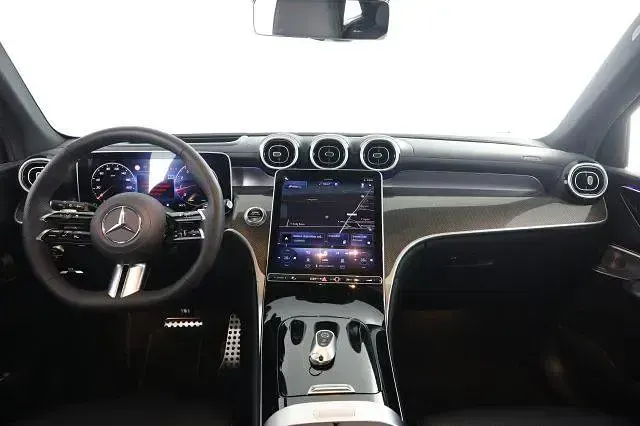 Usata Mercedes GLC300 AMG Line Premium Plus 258 CV (189 kW) 2024 Blu nautico SUV
