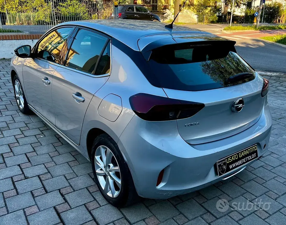 Usata Opel Corsa Elegance 75 CV (55 kW) 2023 Grigio Utilitaria
