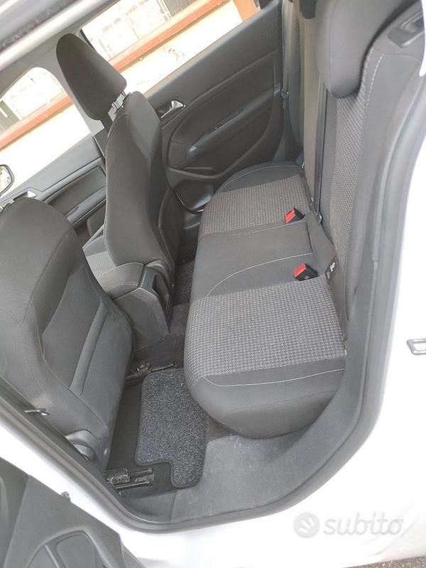 Usata Peugeot 308 102 CV (75 kW) 2019 Bianco Berlina