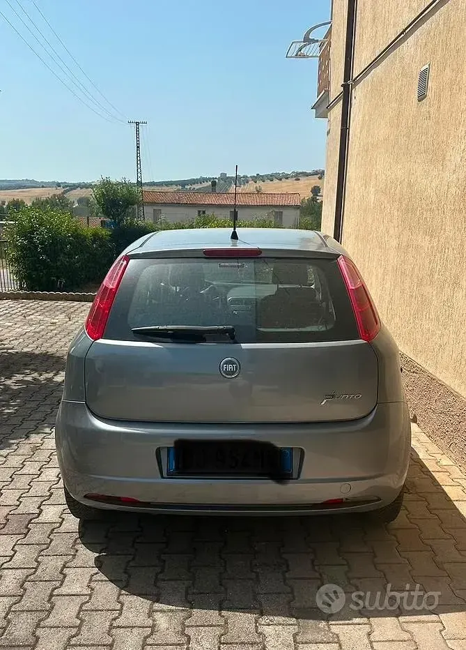 Usata Fiat Grande Punto Active 65 CV (47 kW) 2007 Grigio Utilitaria
