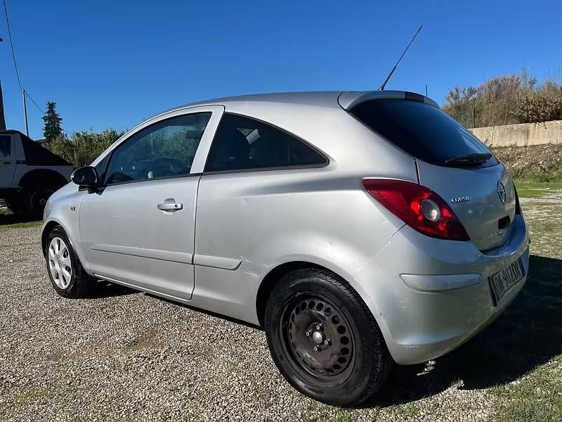 Usata Opel Corsa Enjoy 60 CV (44 kW) 2008 Argento Utilitaria