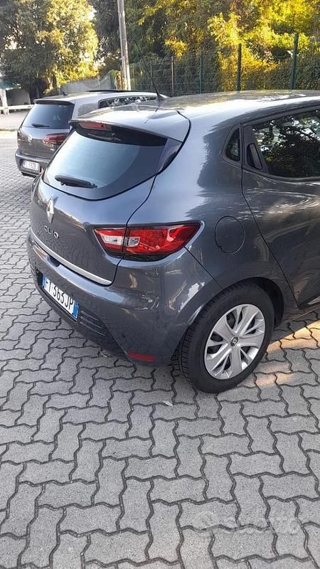 Usata Renault Clio IV 75 CV (55 kW) 2019 Grigio Berlina