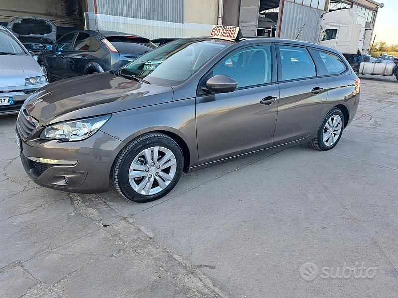 Usata Peugeot 308 Allure 120 CV (88 kW) 2015 Marrone Station wagon