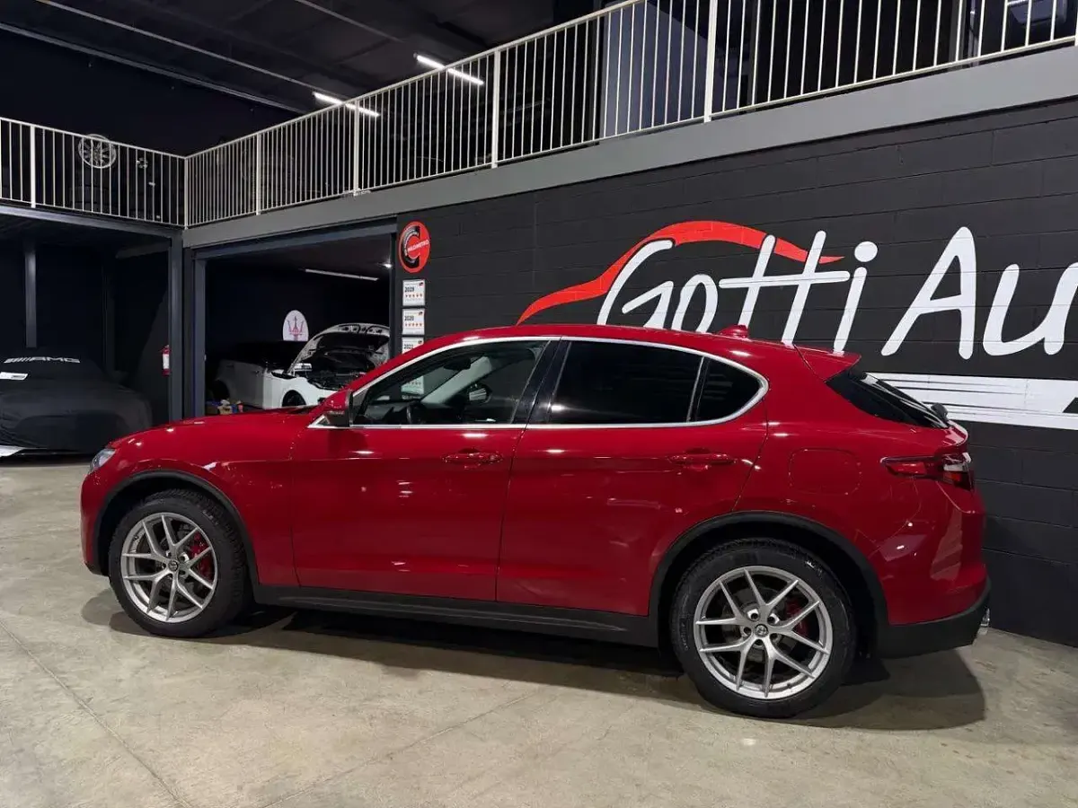 Usata Alfa Romeo Stelvio 280 CV (205 kW) 2017 Rosso SUV