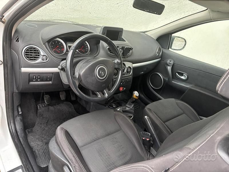 Usata Renault Clio II 2011 Bianco Berlina