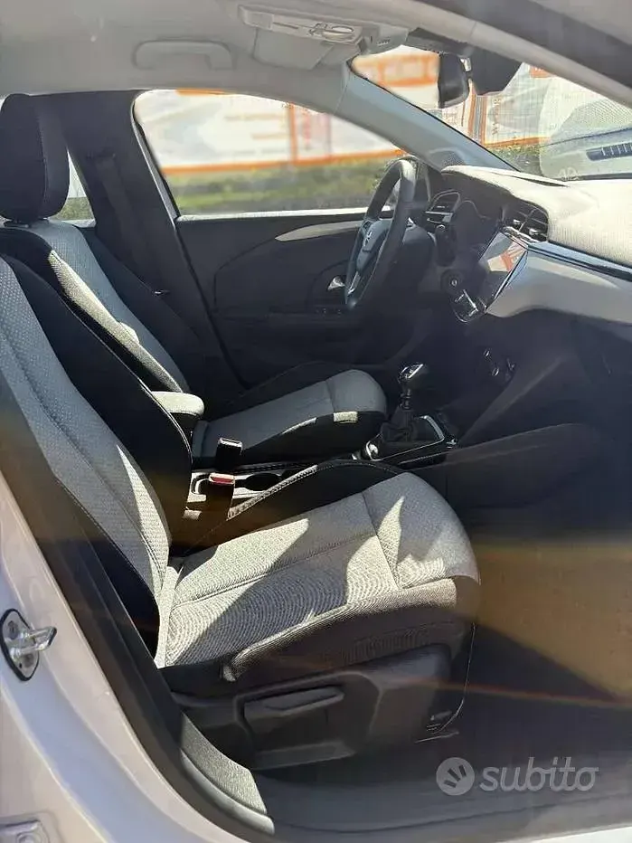 Nuova Opel Corsa 101 CV (74 kW) 2026 Bianco Utilitaria