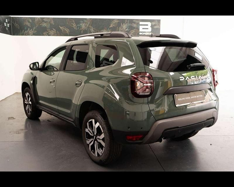 Usata Dacia Duster Journey 101 CV (74 kW) 2022 Verde SUV