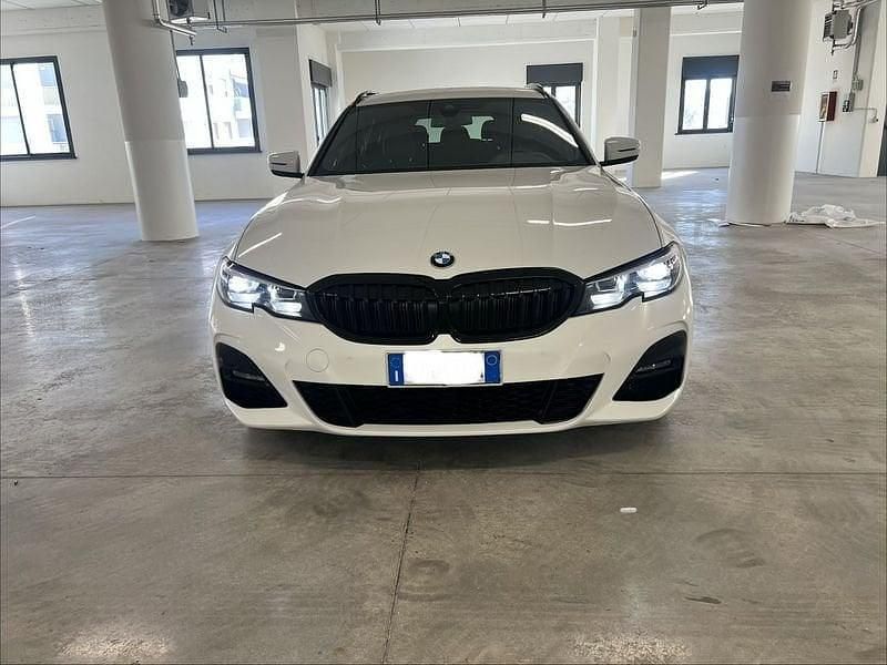 Usata BMW 320e M Sport 190 CV (139 kW) 2020 Bianco Station wagon