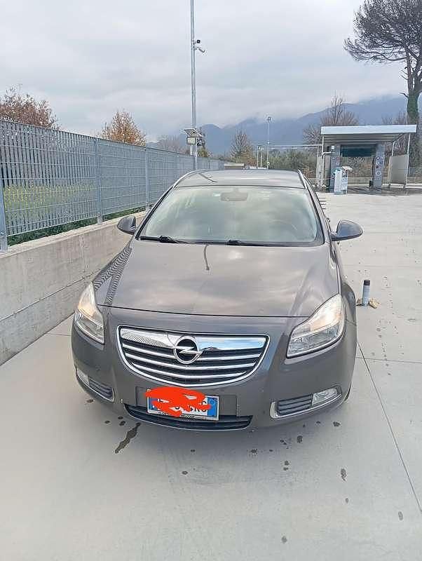 Usata 2011 Opel Insignia Cosmo Station wagon | 3500 € (Super prezzo) - Immagine 1/4