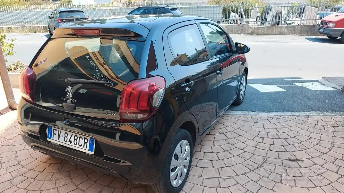 Usata Peugeot 108 Active 72 CV (52 kW) 2019 Nero Berlina