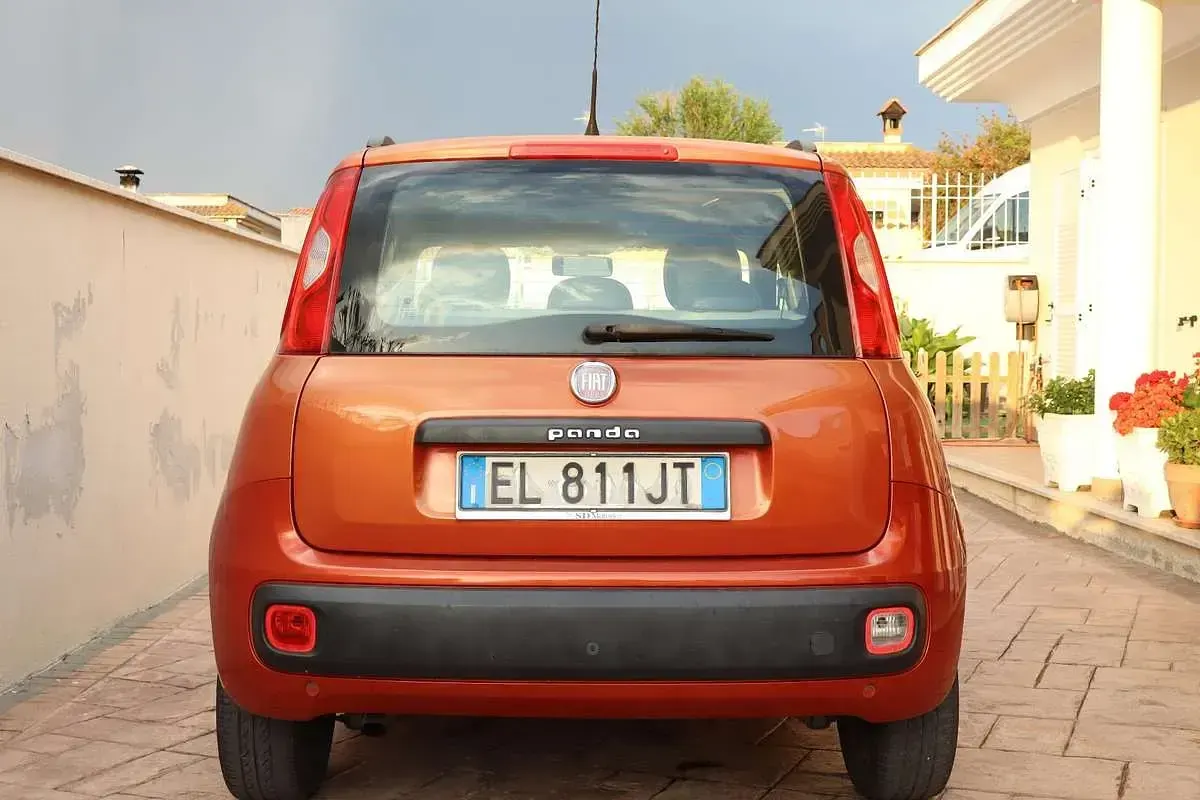 Usata Fiat Panda Easy 86 CV (63 kW) 2011 Rosso Utilitaria