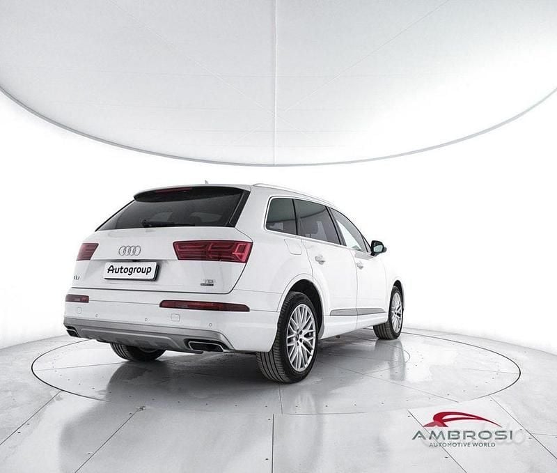 Usata Audi Q7 Business Plus 218 CV (160 kW) 2019 Bianco SUV
