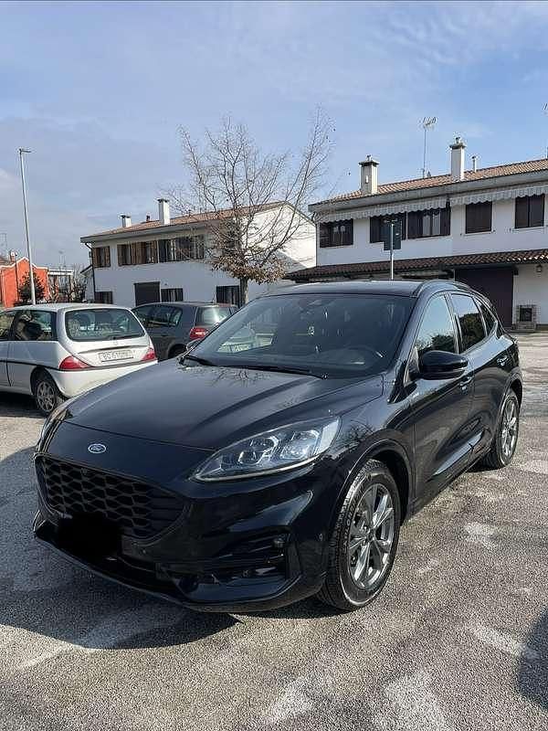 Usata Ford Kuga ST-Line X 152 CV (111 kW) 2023 Nero SUV