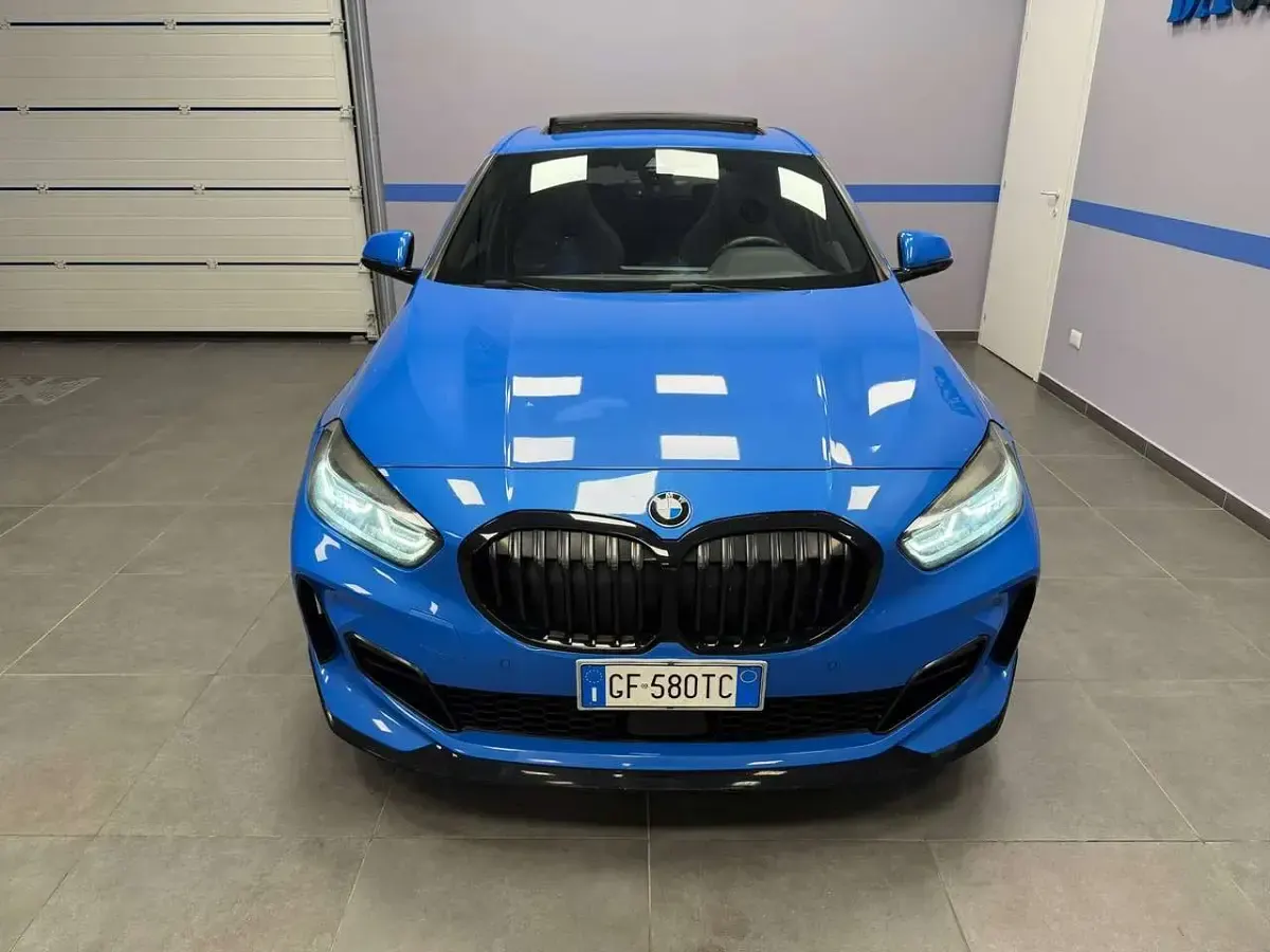 Usata BMW 118 M Sport 150 CV (110 kW) 2021 Blu misano Berlina