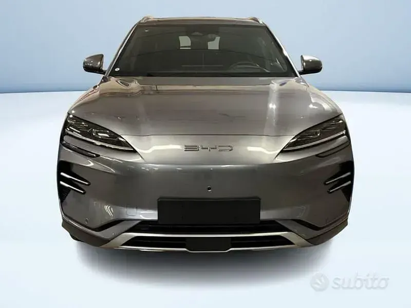 Nuova BYD Seal U Design 160 kW (218 CV) 2026 Grigio SUV