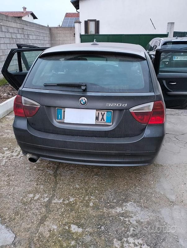 Usata BMW 320 Efficient Dynamics 177 CV (130 kW) 2007 Grigio Station wagon