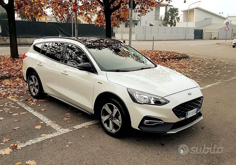 Grigio Usata 2021 Ford Focus ST-Line Station wagon | 14.500 € (Super prezzo) - Immagine 1/4