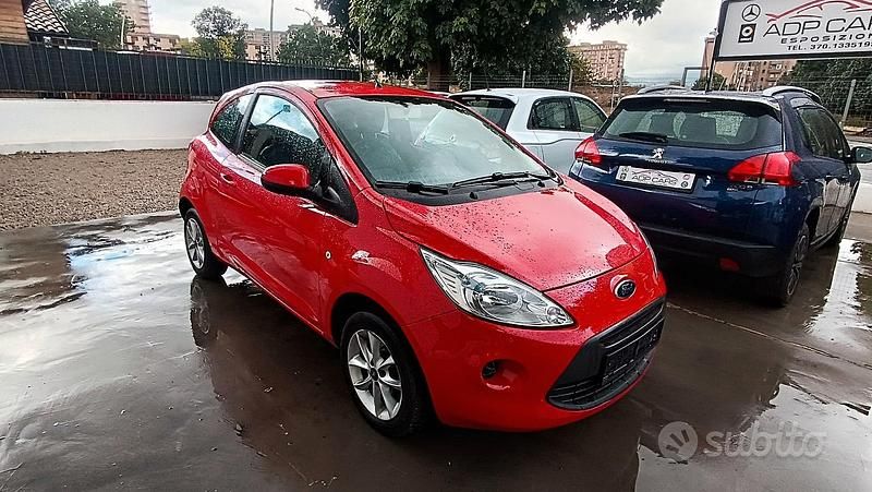 Usata Ford Ka 69 CV (50 kW) 2015 Rosso Utilitaria