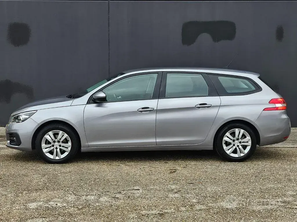 Usata Peugeot 308 Business-Line 131 CV (96 kW) 2020 Grigio Station wagon