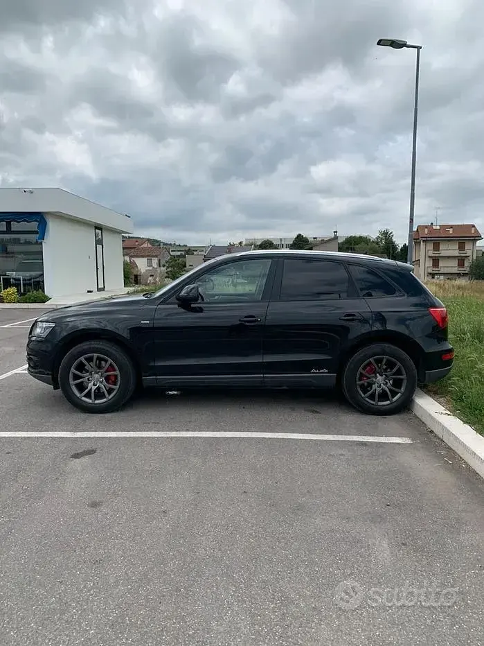 Usata Audi Q5 143 CV (105 kW) 2010 Nero SUV