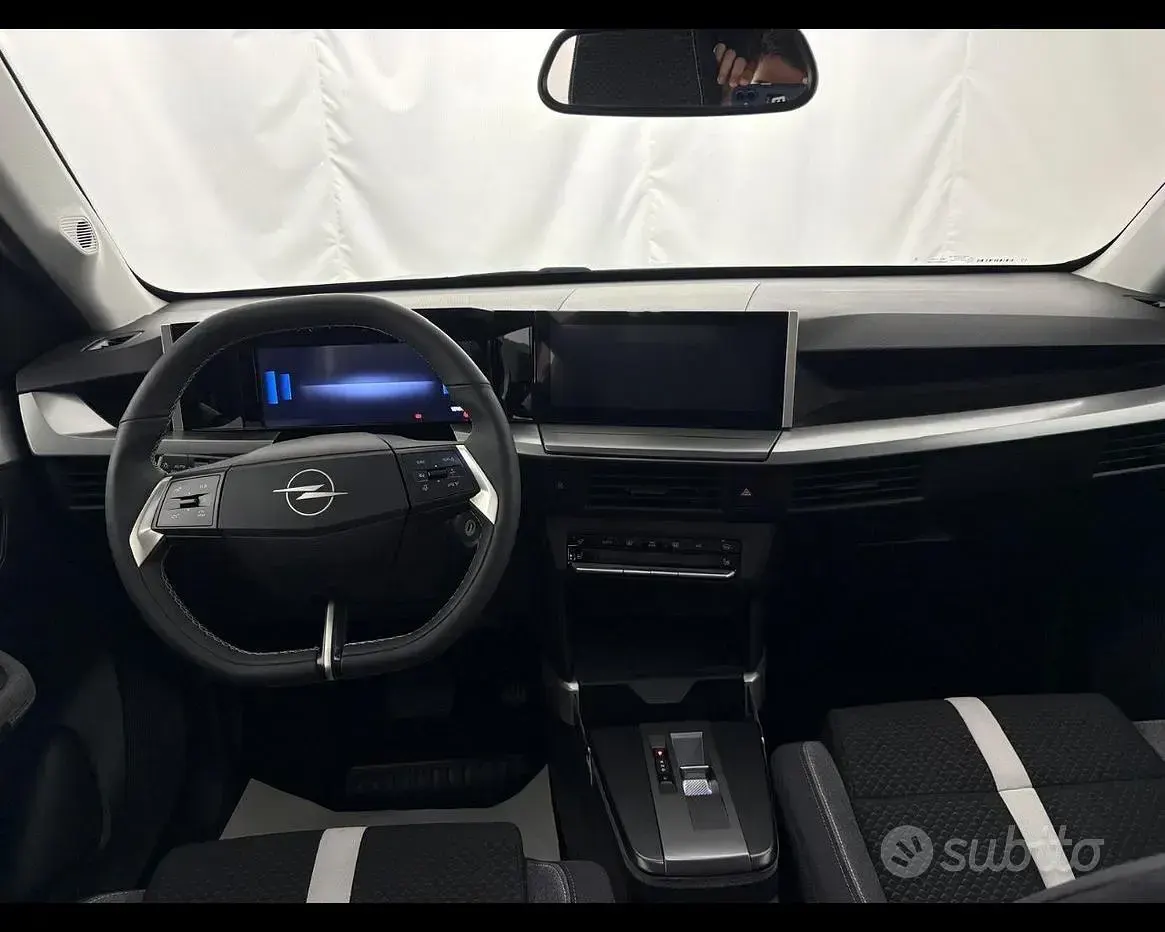 Usata Opel Frontera 136 CV (100 kW) 2025 Nero SUV