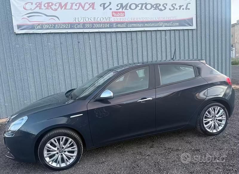 Usata Alfa Romeo Giulietta Super 120 CV (88 kW) 2018 Blu Utilitaria
