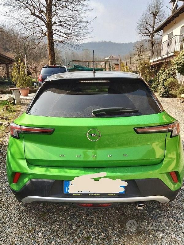 Usata Opel Mokka Elegance 131 CV (96 kW) 2021 Verde SUV