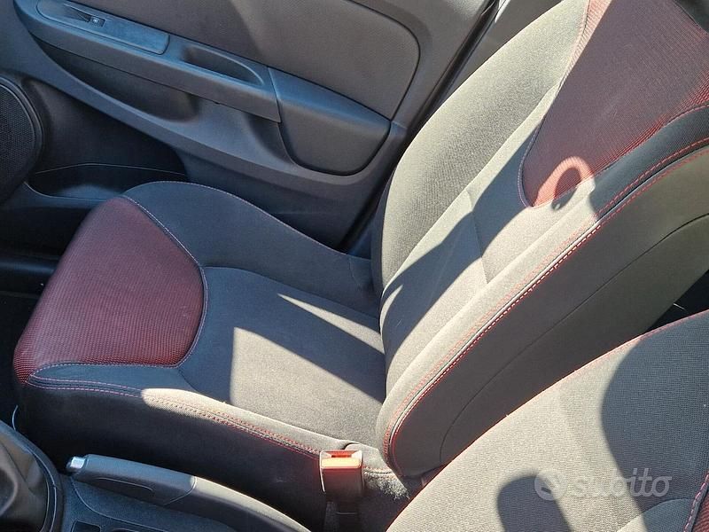 Usata Renault Clio IV 90 CV (66 kW) 2015 Grigio Berlina