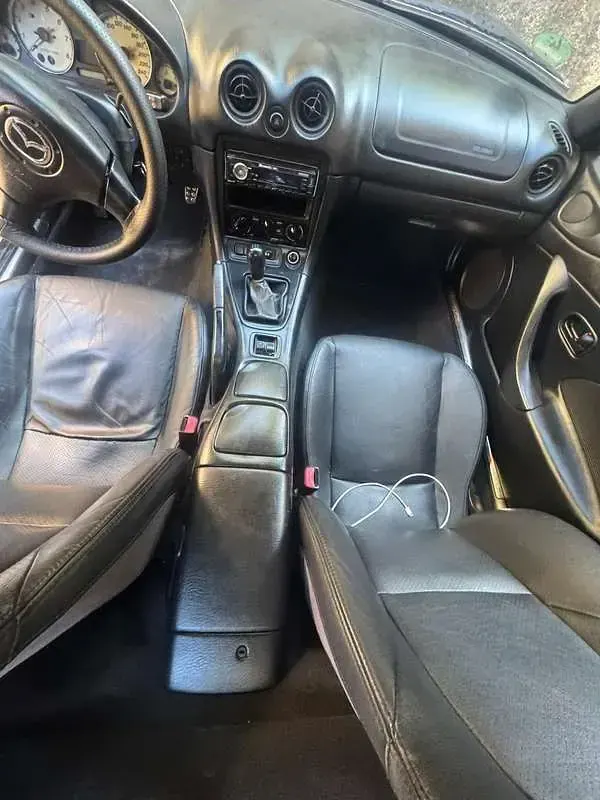 Usata Mazda MX5 116 CV (85 kW) 2002 Nero Cabrio