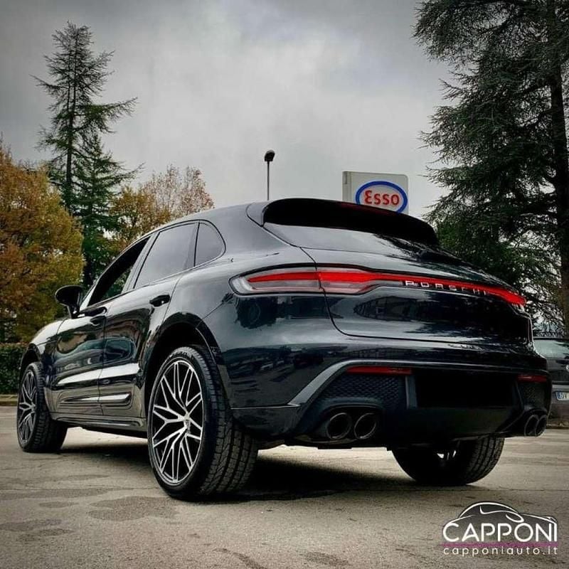 Usata Porsche Macan 265 CV (194 kW) 2024 Grigio scuro SUV