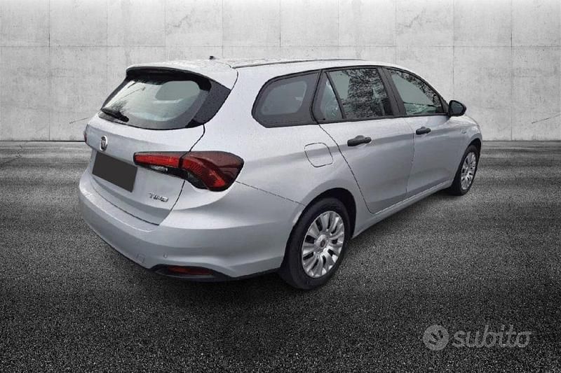Usata Fiat Tipo City Life 131 CV (96 kW) 2021 Grigio metallizzato Berlina