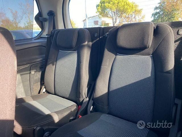 Usata Ford Galaxy Titanium 163 CV (119 kW) 2014 Grigio scuro Monovolume