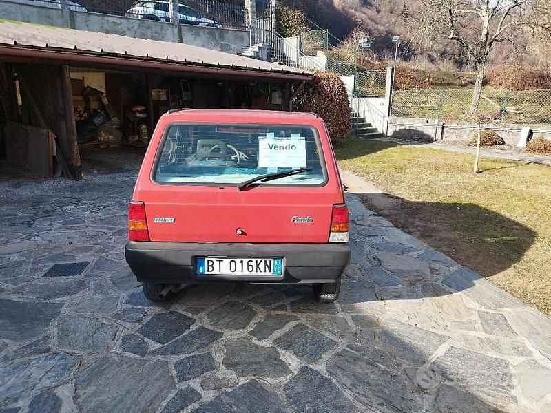 Usata Fiat Panda 45 CV (33 kW) 2001 Rosso Utilitaria