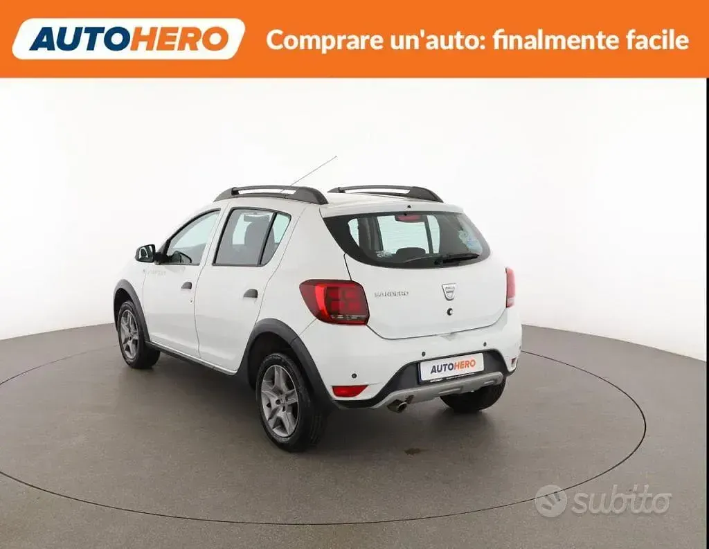 Usata Dacia Sandero Stepway 90 CV (66 kW) 2017 Bianco Berlina
