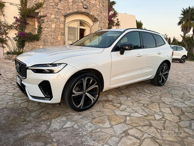 Usata Volvo XC60 197 CV (144 kW) 2024 Bianco SUV