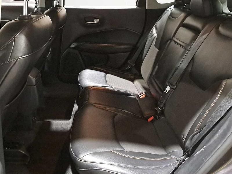 Usata Jeep Compass 120 CV (88 kW) 2017 Grigio SUV