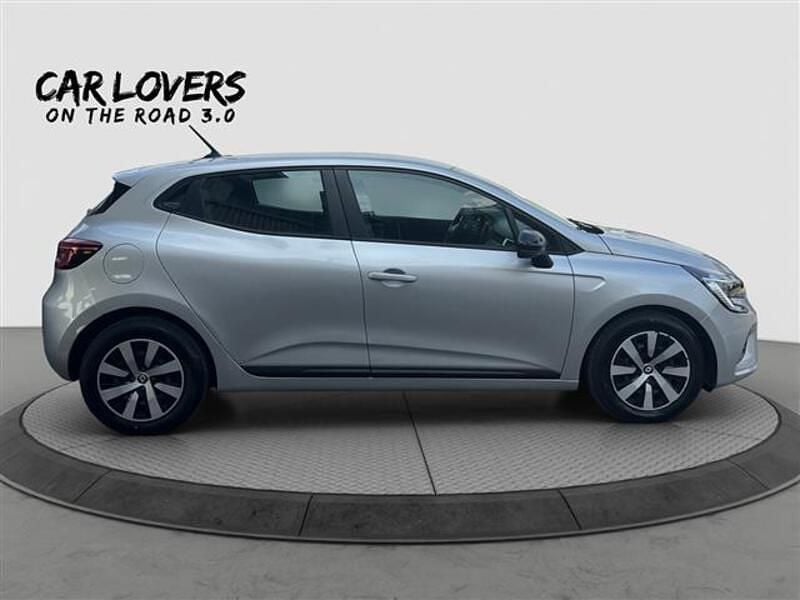 Usata Renault Clio V Equilibre 91 CV (66 kW) 2023 Grigio chiaro Utilitaria