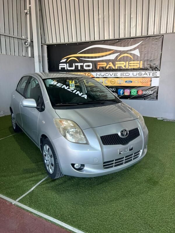 Usata Toyota Yaris 87 CV (63 kW) 2007 Grigio Berlina