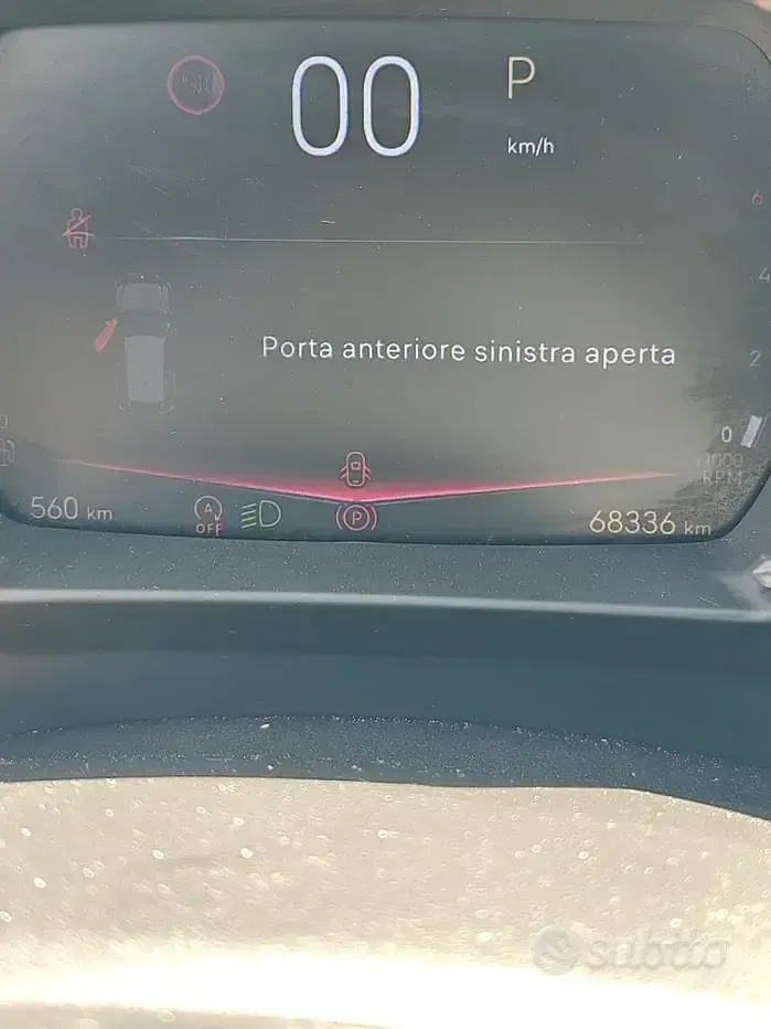 Käytetty DS Automobiles DS3 Performance 131 HP (96 kW) 2023 Harmaa Sedan