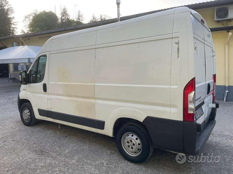 Usata Peugeot Boxer 119 CV (87 kW) 2007 Bianco Furgone