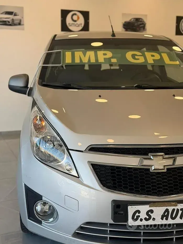Begagnad Chevrolet Spark 65 HK (47 kW) 2013 Grå Halvkombi