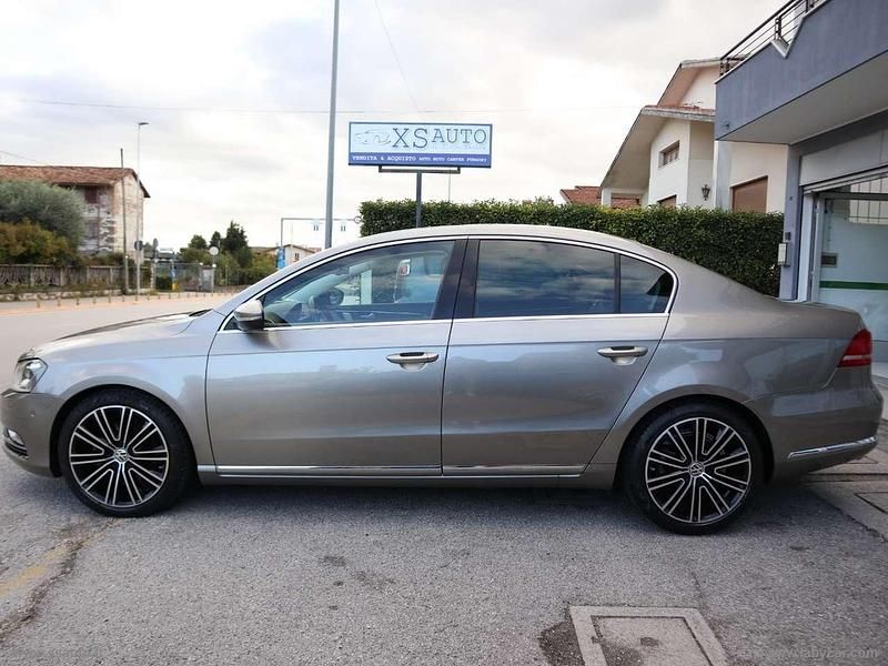 Usata VW Passat 177 CV (130 kW) 2014 Beige Berlina