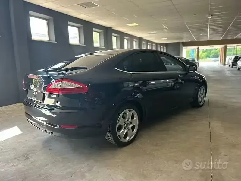 Usata Ford Mondeo 140 CV (102 kW) 2009 Other Berlina