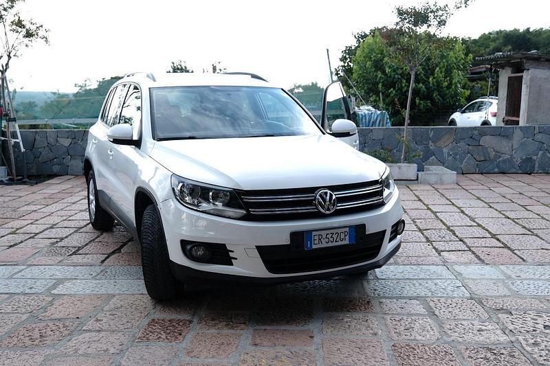 Bianco Usata 2013 VW Tiguan Trendline SUV | 8500 € (Ottimo prezzo) - Immagine 1/4