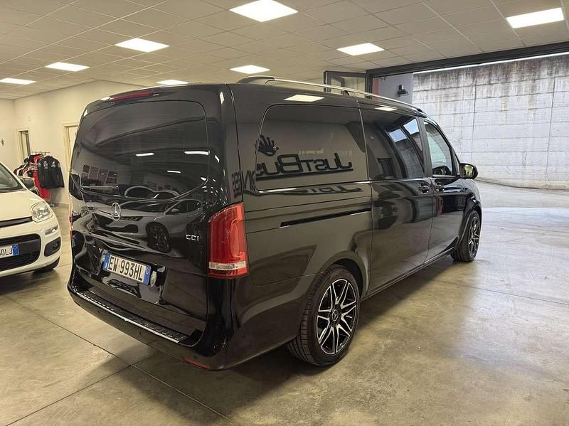 Usata Mercedes V220 AMG 163 CV (119 kW) 2015 Nero Monovolume
