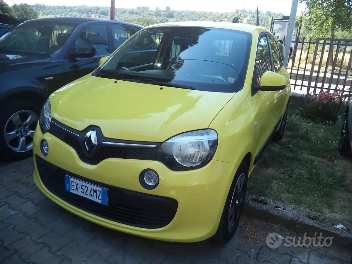 Usata Renault Twingo SE 69 CV (50 kW) 2014 Giallo Utilitaria