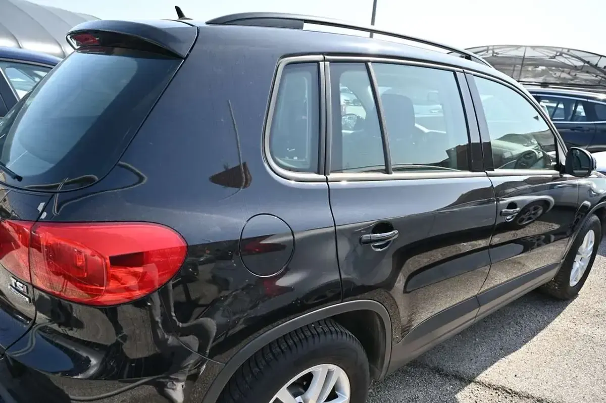 Usata VW Tiguan Trendline 122 CV (89 kW) 2014 Nero SUV