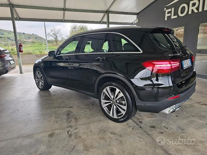 Usata Mercedes GLC250 204 CV (150 kW) 2018 Nero SUV