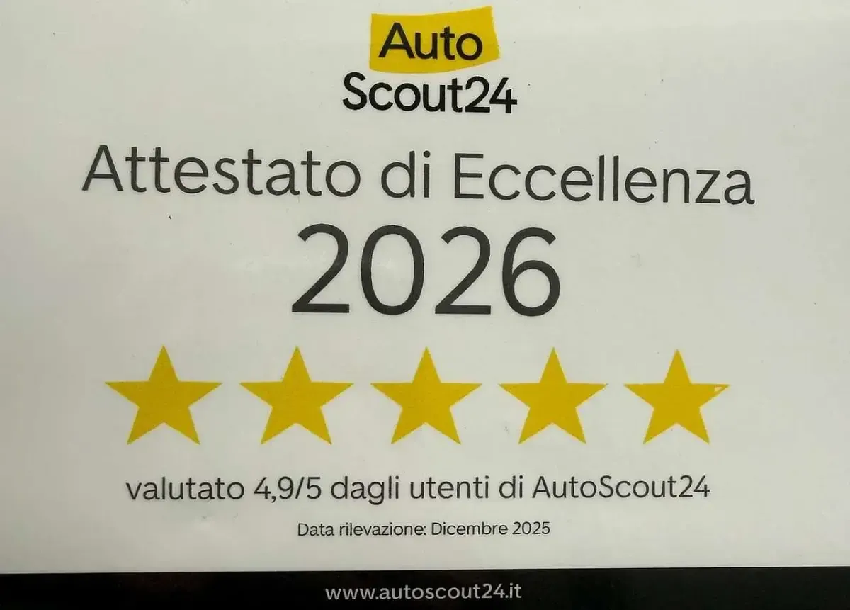 Usata Jaguar F-Pace R-Dynamic 404 CV (297 kW) 2022 Nero SUV